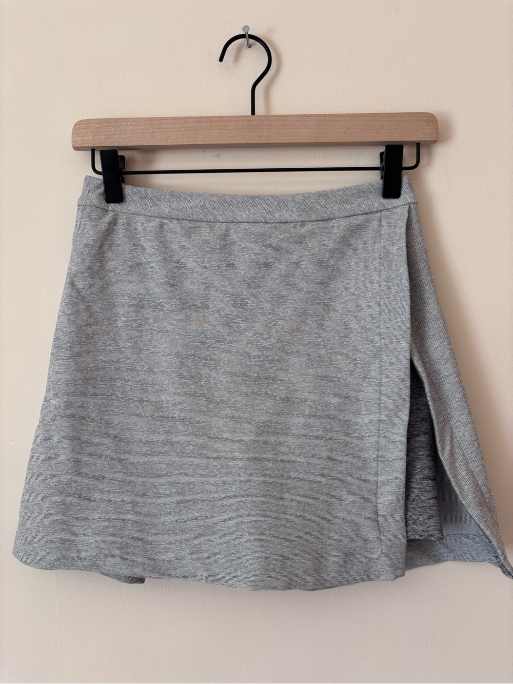 Outdoor Voices court skirt in dove grey